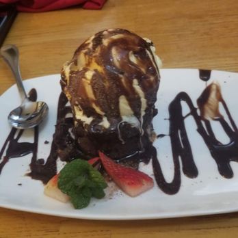 Stokehouse Grill - Chocolate sundae - New American Near Me - Paso Robles, California Stokehouse Grill - Chocolate sundae - New American Near Me - Paso Robles, California