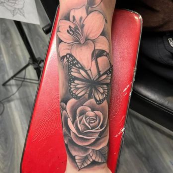 Misfit Tattoo - Tattoo Near Me - Valparaiso, Indiana Misfit Tattoo - Tattoo Near Me - Valparaiso, Indiana