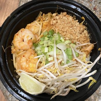 Nomi Thai Ramen - Pad Thai - Sushi Bars Near Me - Denver, Colorado