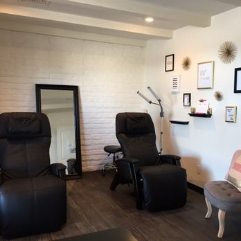 Flawless Beauty - Spacious studio with comfortable reclining chairs! - Permanent Makeup Near Me - Scottsdale, Arizona Flawless Beauty - Spacious studio with comfortable reclining chairs! - Permanent Makeup Near Me - Scottsdale, Arizona