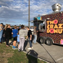 Line for 2 Crazy Donuts