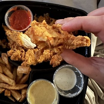 Cheddar's Scratch Kitchen - American Near Me - Greenville, South Carolina