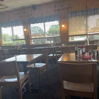 Tommy's Restaurant - Breakfast & Brunch Near Me - Hampton, Virginia