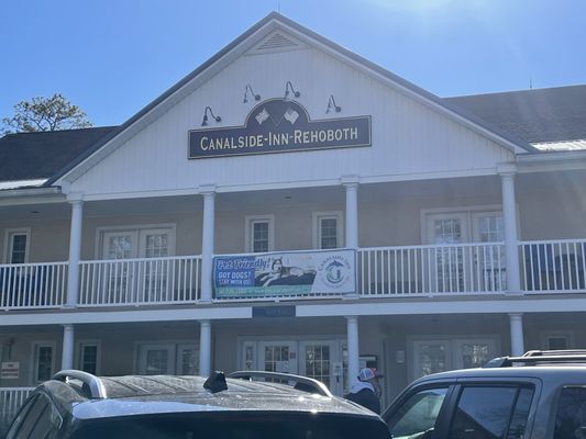 Canalside Inn by null