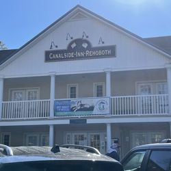 Canalside Inn