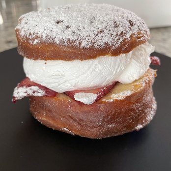 Wicked Donuts - Strawberries and Cream Donut IG: meeshieeats - Donuts Near Me - Las Vegas, Nevada Wicked Donuts - Strawberries and Cream Donut IG: meeshieeats - Donuts Near Me - Las Vegas, Nevada