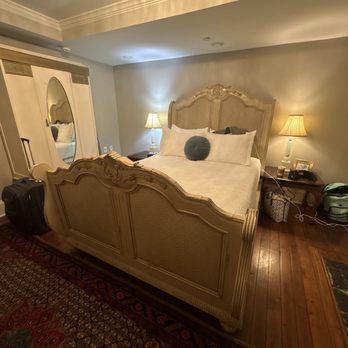 Justine Inn Savannah - Room - Bed & Breakfast Near Me - Savannah, Georgia Justine Inn Savannah - Room - Bed & Breakfast Near Me - Savannah, Georgia