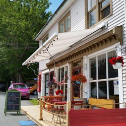 Rosefinch Mercantile & Tea Room - Port Grocer - nice little patio