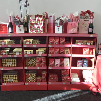 Walgreens - a display of valentine's day items - Drugstores Near Me - Margate, Florida Walgreens - a display of valentine's day items - Drugstores Near Me - Margate, Florida