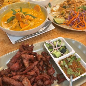 Basil & Co - Chicken Curry, Pad Thai, Pork Jerky. - Thai Near Me - Diamond Bar, California