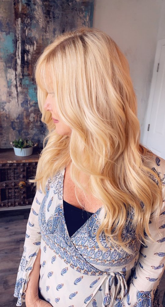 Addicted To Hair Logo