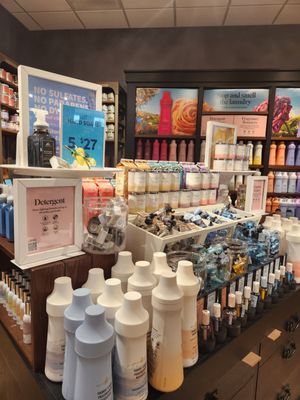 BATH & BODY WORKS - Updated December 2025 - 22 Photos - 1200 S