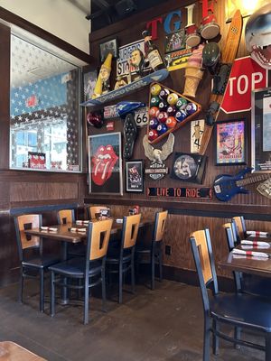 TGI Fridays by null