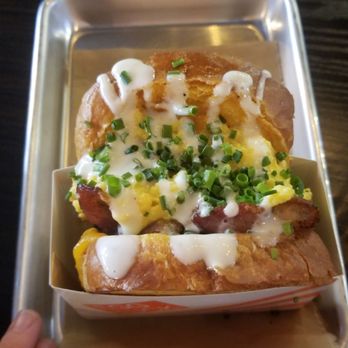 Egg Tuck - Bacon and egg sandwich - Breakfast & Brunch Near Me - Los Angeles, California