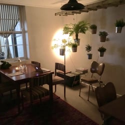 Walk The Talk - Cute little back room!