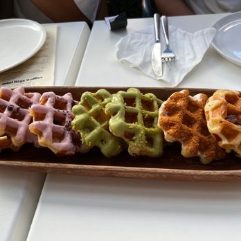Nero Waffles - Classic, summer berry x2, pistachio x2, biscoff, maple bacon - Waffles Near Me - Vancouver, British Columbia Nero Waffles - Classic, summer berry x2, pistachio x2, biscoff, maple bacon - Waffles Near Me - Vancouver, British Columbia