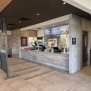 Burger King - Inside - Fast Food Near Me - West Wendover, Nevada