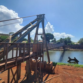 Hanapepe Swinging Bridge - Landmarks & Historical Buildings Near Me - Hanapepe, Hawaii Hanapepe Swinging Bridge - Landmarks & Historical Buildings Near Me - Hanapepe, Hawaii