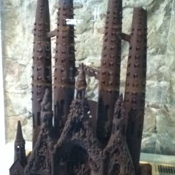 Museu de la Xocolata - sagrada familia in chocolate - Museums Near Me - Barcelona, B Museu de la Xocolata - sagrada familia in chocolate - Museums Near Me - Barcelona, B