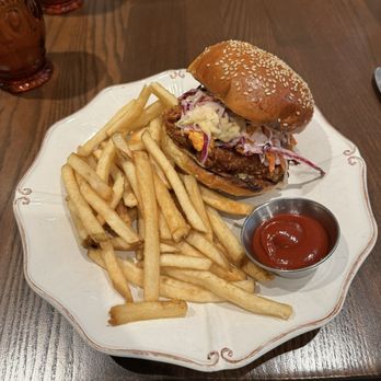 Succotash Prime - Crispy Chicken Sandwich - Southern Near Me - Washington, DC, District of Columbia