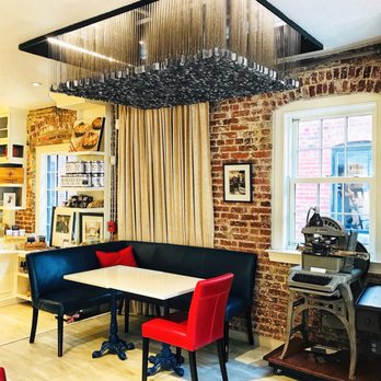 Dog Tag Bakery - Bakeries Near Me - Washington, DC, District of Columbia