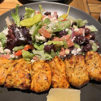 Pita Bar + Grill - Greek Salad w/ chicken - Mediterranean Near Me - Los Angeles, California Pita Bar + Grill - Greek Salad w/ chicken - Mediterranean Near Me - Los Angeles, California