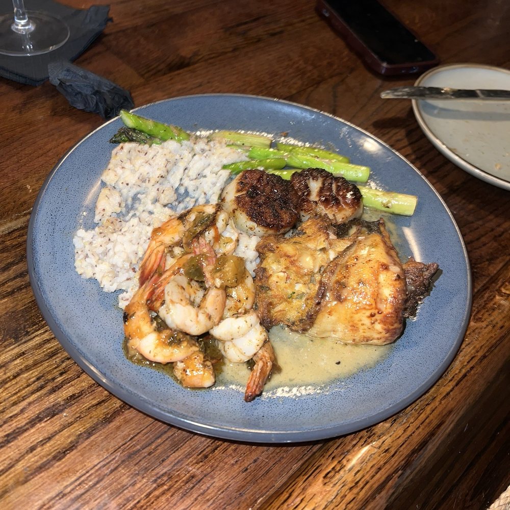 Sundae Cafe - Roasted Garlic Mashed Potatoes - Seafood Near Me - Tybee Island, Georgia Sundae Cafe - Roasted Garlic Mashed Potatoes - Seafood Near Me - Tybee Island, Georgia