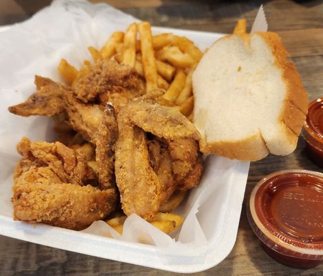 Harolds Chicken Shack by null