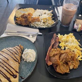Caramelo Cafe - Sweet Crepe Combo and Chilaquiles - Breakfast & Brunch Near Me - La Puente, California Caramelo Cafe - Sweet Crepe Combo and Chilaquiles - Breakfast & Brunch Near Me - La Puente, California