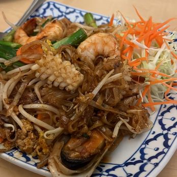 Thai House - Thai Near Me - Bakersfield, California