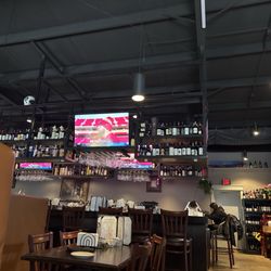 Fratelli's Italian Grille - Dining and Bar Area