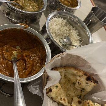 Naan N Curry - Butter Chicken, Chicken Tikka masala, garlic cheese naan - Indian Near Me - Vancouver, Washington Naan N Curry - Butter Chicken, Chicken Tikka masala, garlic cheese naan - Indian Near Me - Vancouver, Washington