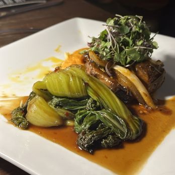 Chefs Kitchen and Cocktails - Shortys short rib - Cocktail Bars Near Me - Norfolk, Virginia Chefs Kitchen and Cocktails - Shortys short rib - Cocktail Bars Near Me - Norfolk, Virginia