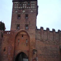 Stadtmauer und Türme - Stadttor.