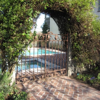 Vineyard Country Inn - The Pool and Hot Tub Area - Hotels Near Me - Saint Helena, California Vineyard Country Inn - The Pool and Hot Tub Area - Hotels Near Me - Saint Helena, California