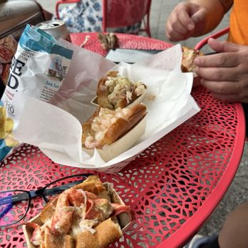 Luke's Lobster - Seafood Near Me - Boston, Massachusetts