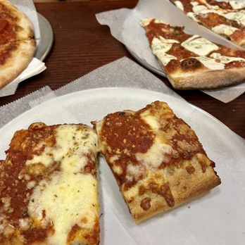LUIGI’S PIZZA - 359 Photos & 526 Reviews - 686 5th Ave, Brooklyn, New ...