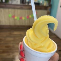 Paradise Shaved Ice & Ice Cream Sop - Pineapple dole whip