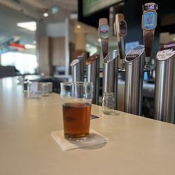 Whistlers Taphouse & Grill - Local Beer on Tap