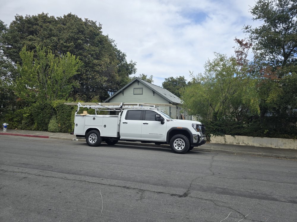 Slide of GORILLA ROOFING