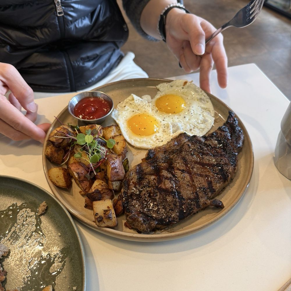 Armonía Kitchen - Steak & egg - Breakfast & Brunch Near Me - San Diego, California Armonía Kitchen - Steak & egg - Breakfast & Brunch Near Me - San Diego, California