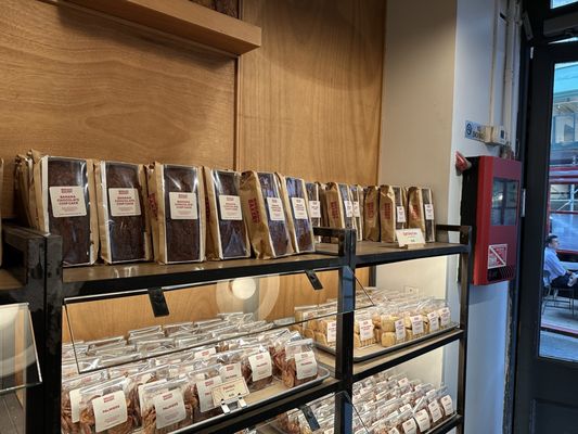Breads Bakery by null