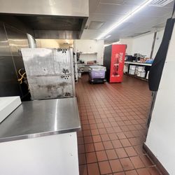Wow Falafel - Inside the shop, very clean and organized