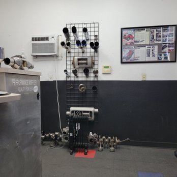 Performance Muffler - Waiting room - Auto Customization Near Me - Phoenix, Arizona Performance Muffler - Waiting room - Auto Customization Near Me - Phoenix, Arizona