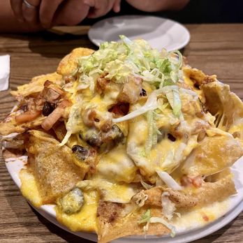 Wood-n-Tap - Nachos with chicken - New American Near Me - Rocky Hill, Connecticut Wood-n-Tap - Nachos with chicken - New American Near Me - Rocky Hill, Connecticut
