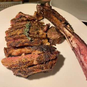BOA Steakhouse - 21 Day Creekstone Farms Tomahawk - Steakhouses Near Me - Santa Monica, California BOA Steakhouse - 21 Day Creekstone Farms Tomahawk - Steakhouses Near Me - Santa Monica, California