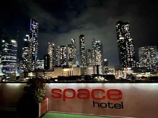 Space Hotel by null