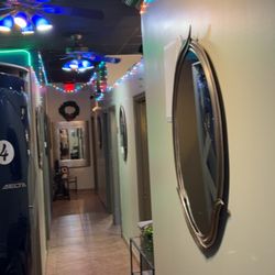 Palm Harbor tans - mirror mirror on the wall whos got the best tan of them all?