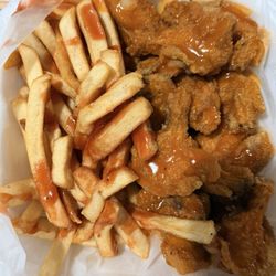 Mr Submarine - 12 Pc Buffalo Wings with Fries