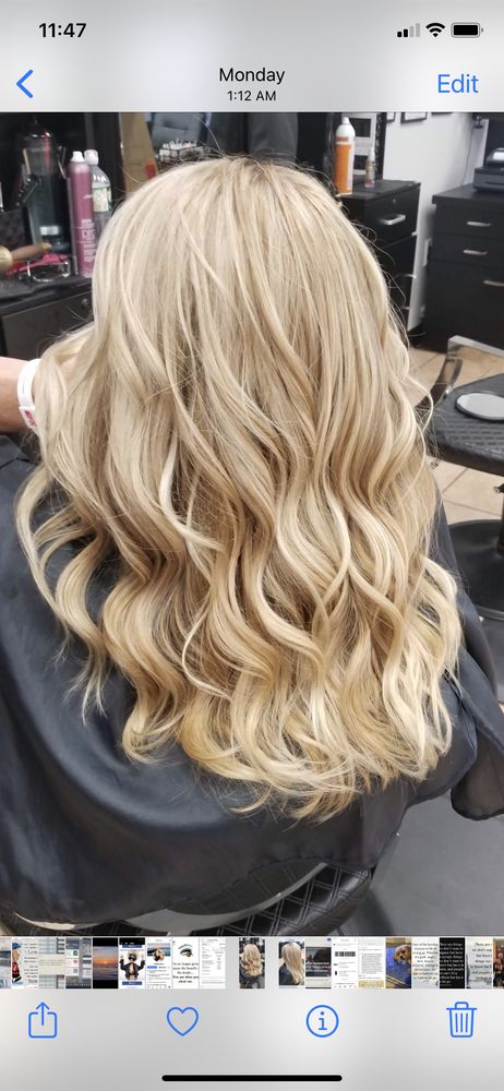 September's  Salon Image